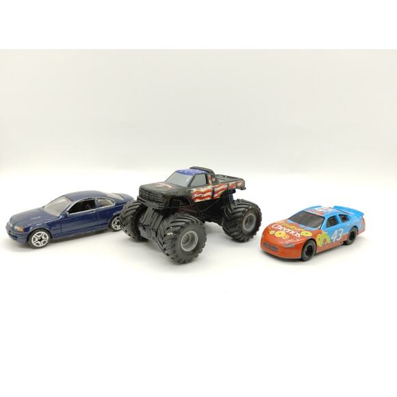 Lot of 9 Unbranded Diecast and Metal Cars - McDonald's - Picture 4 of 6